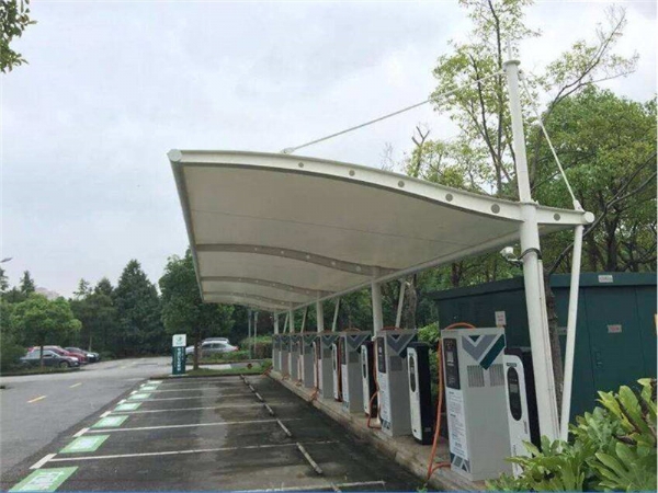 膜结构充电桩